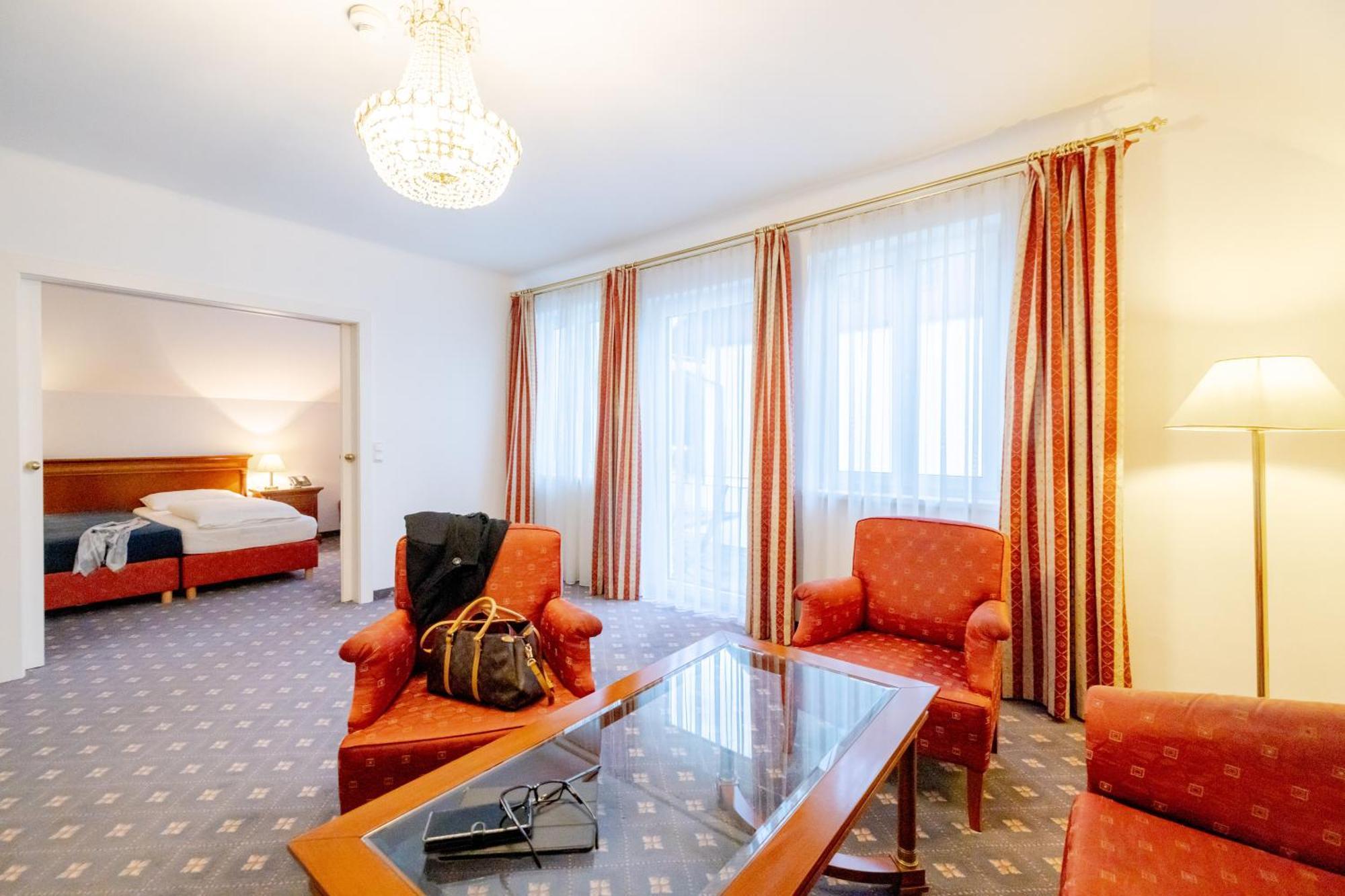 Parkhotel Styria ชไตอาร์ ภายนอก รูปภาพ