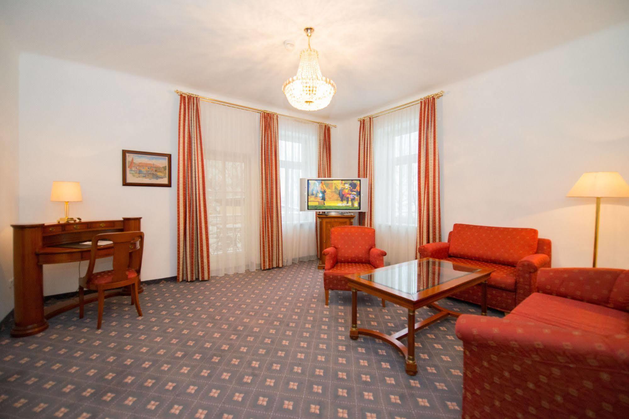 Parkhotel Styria ชไตอาร์ ภายนอก รูปภาพ