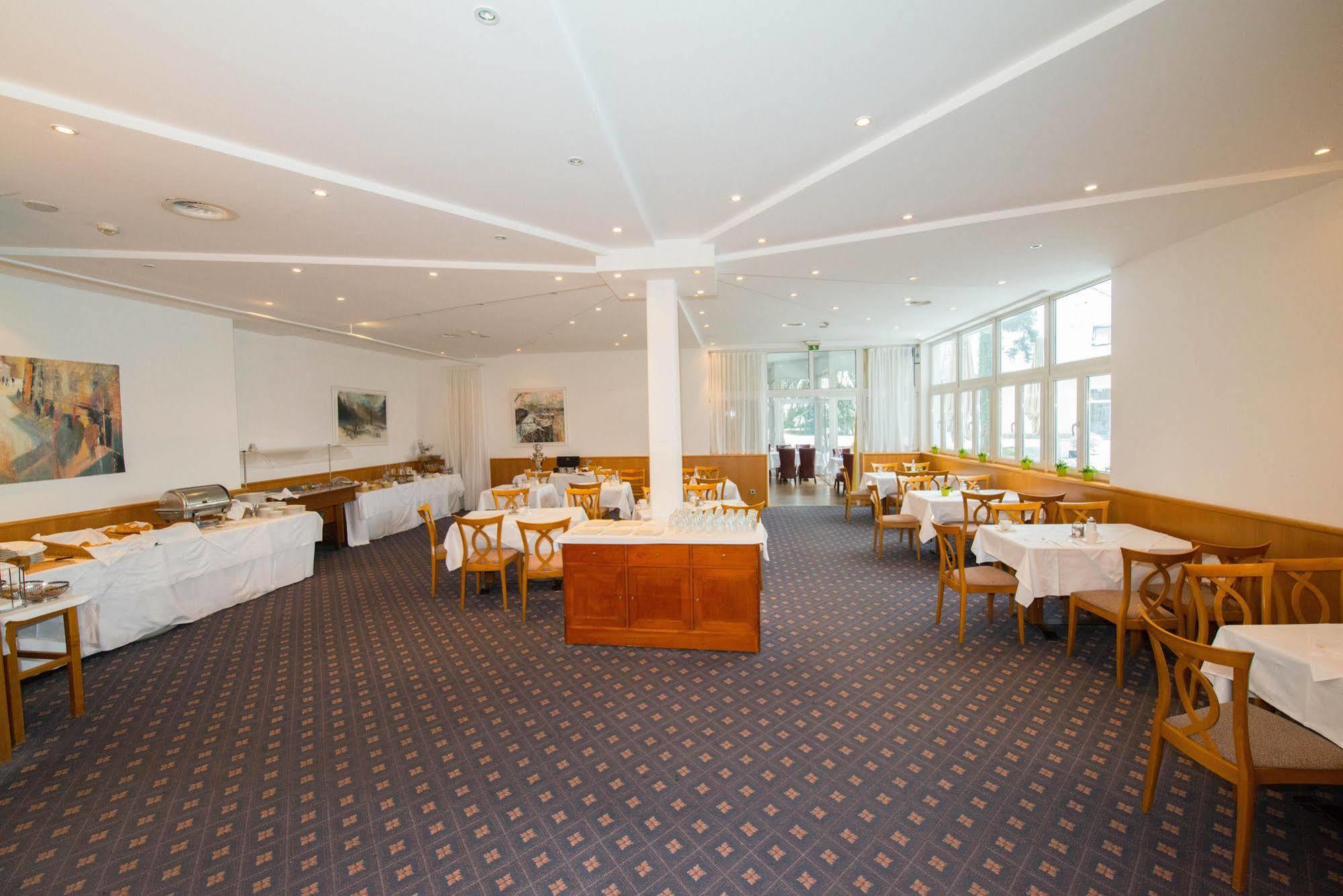 Parkhotel Styria ชไตอาร์ ภายนอก รูปภาพ